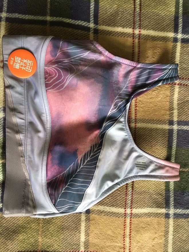 内观本心，外达天下。---------内外运动跑步内衣测评