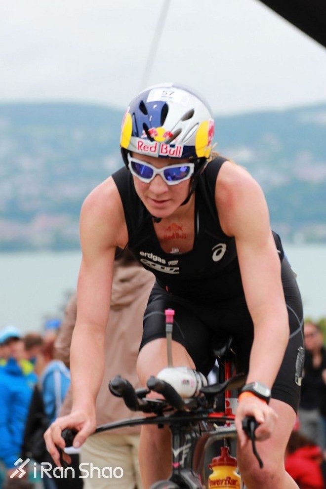 人物 | “世界大铁女王”李芙的独门秘籍：以痛苦为友