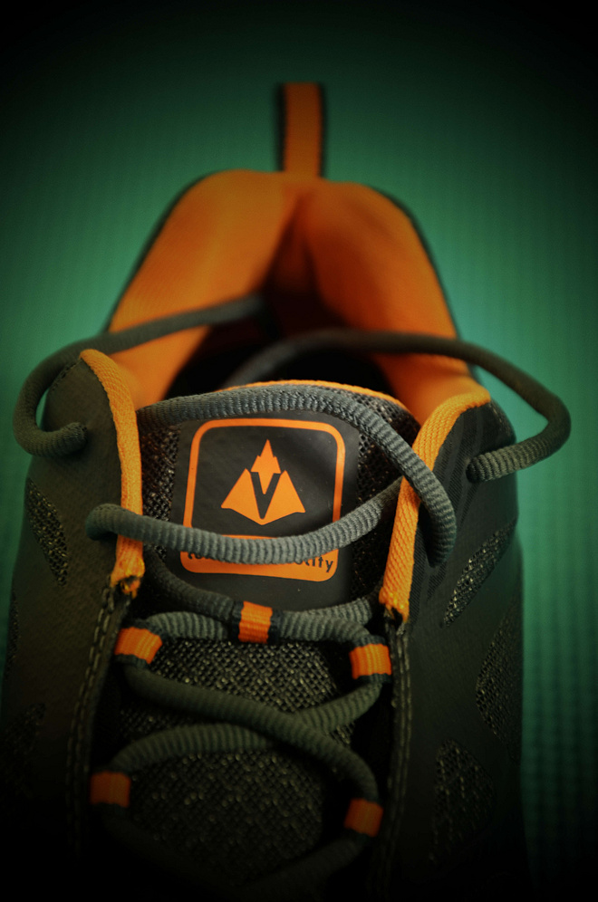 黑色闪电，驰骋山野——Vasque Constant Velocity 越野鞋评测