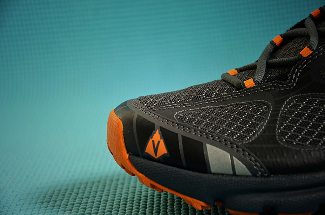 黑色闪电，驰骋山野——Vasque Constant Velocity 越野鞋评测