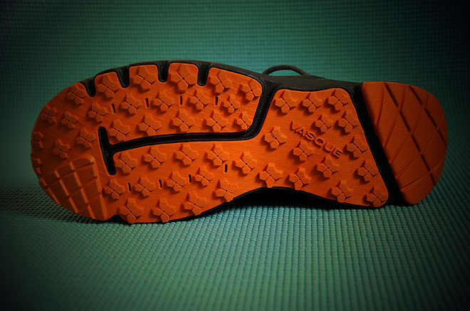 黑色闪电，驰骋山野——Vasque Constant Velocity 越野鞋评测