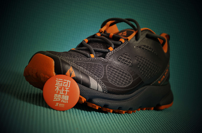 黑色闪电，驰骋山野——Vasque Constant Velocity 越野鞋评测