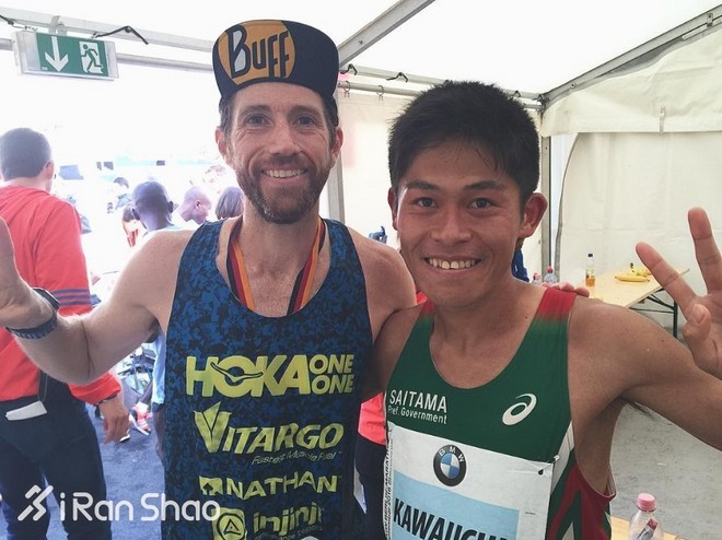 人物 | 他一年跑遍六大马拉松 平均成绩2:31