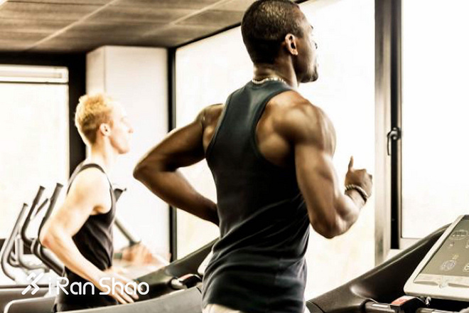 经验 | 不出门跑步 由跑步机带来的5条训练灵感