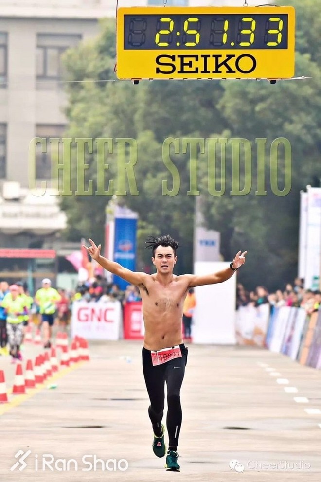 人物 | 陈龙：192斤胖子两年练成上马男子第六