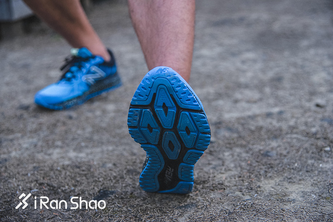 跑鞋 | 夜空中最亮的星 New Balance Vazee Pace V2 Protect Pack评测