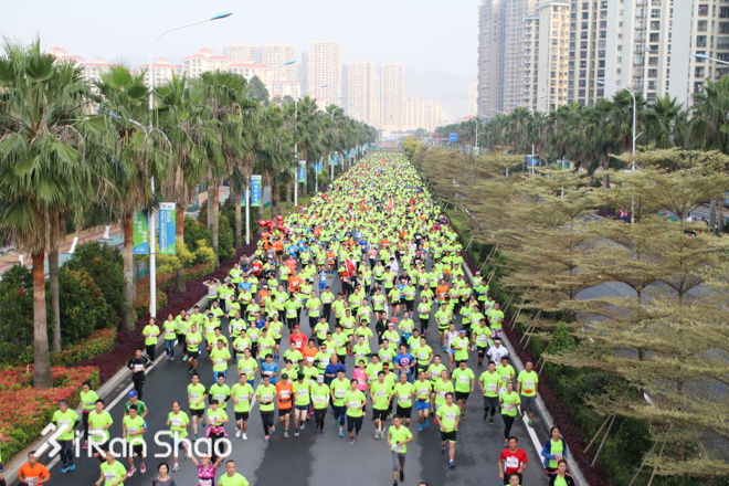现场 | 厦门半马不单是场比赛更是演练，让人更期待的是他的全马