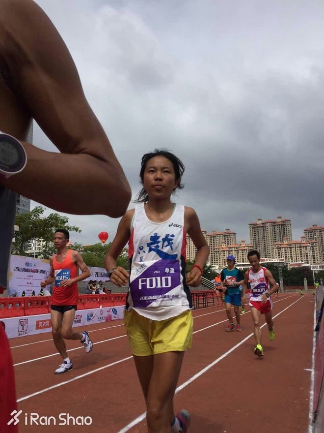 人物 | 2016东吴超马总冠军单盈：跑赢男人的海归女博士