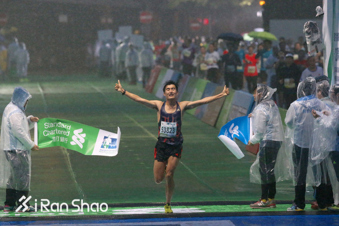 2016爱燃烧年终回顾 | 中国马拉松年度人物