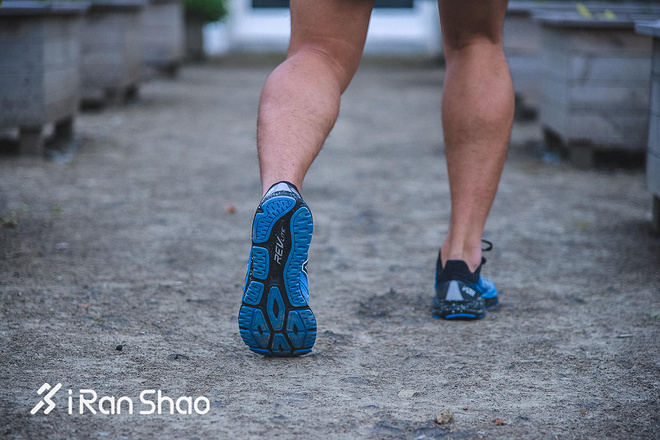 跑鞋 | 夜空中最亮的星 New Balance Vazee Pace V2 Protect Pack评测