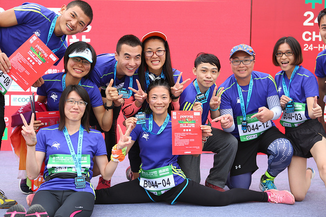 中国人寿·2016要跑•24小时城市接力赛广州站 “圣诞大战”圆满落幕 姚明亲临现场为跑友加油助威