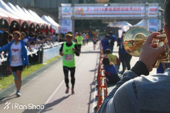 人物 | 2016东吴超马总冠军单盈：跑赢男人的海归女博士