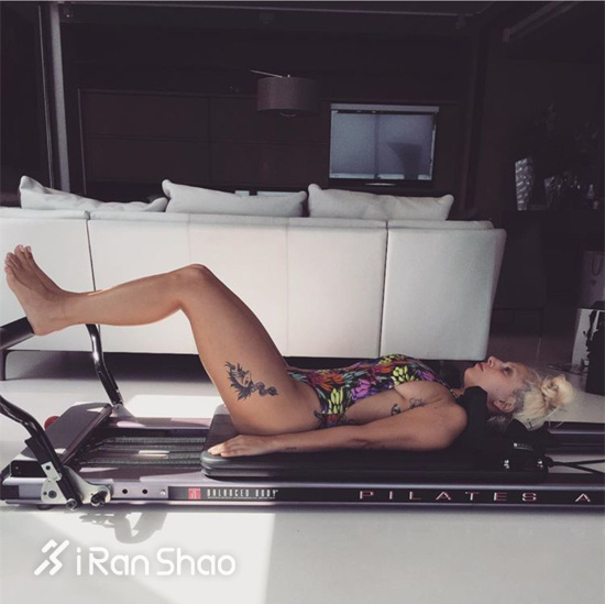 热点 | 对维密天使审美疲劳？欣赏成功瘦身的Gaga吧