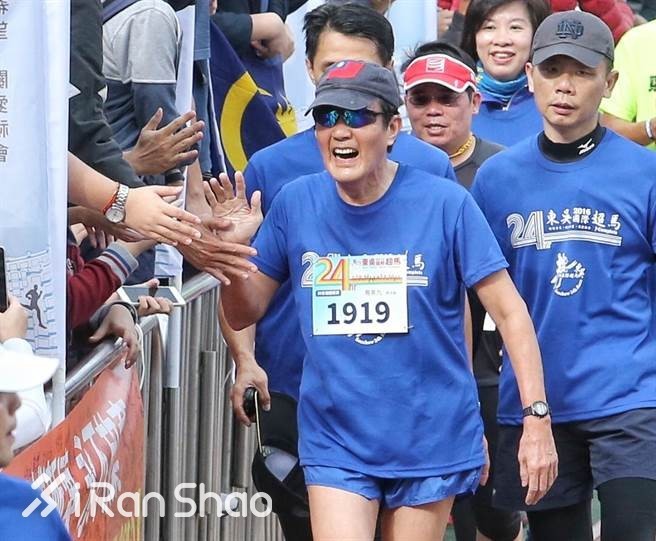 人物 | 2016东吴超马总冠军单盈：跑赢男人的海归女博士