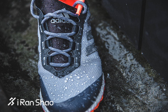 TopX | 这个冬天脚不冷 2016四大冬季款跑鞋横评