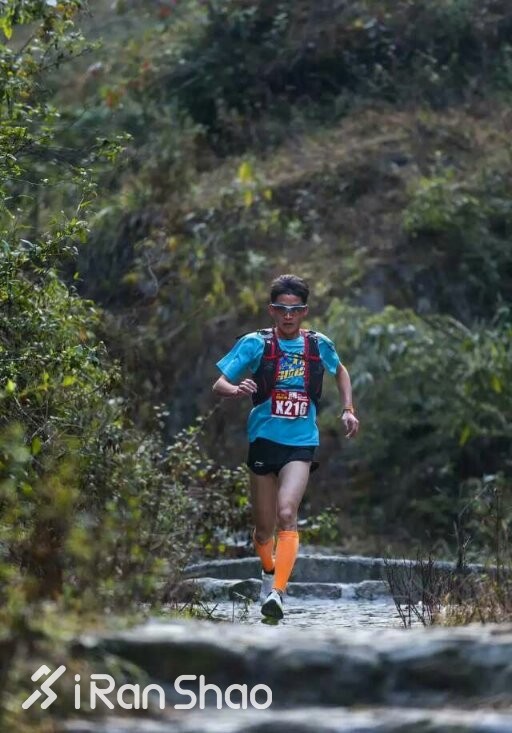 人物 | 昆明马拉松国内冠军杨定宏：田径老兵的最后拼搏