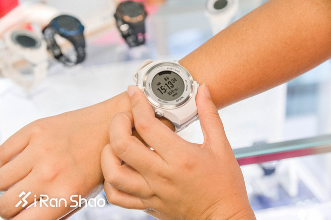 现场 | 爱普生的三款手表 这是一次不奇怪的入局