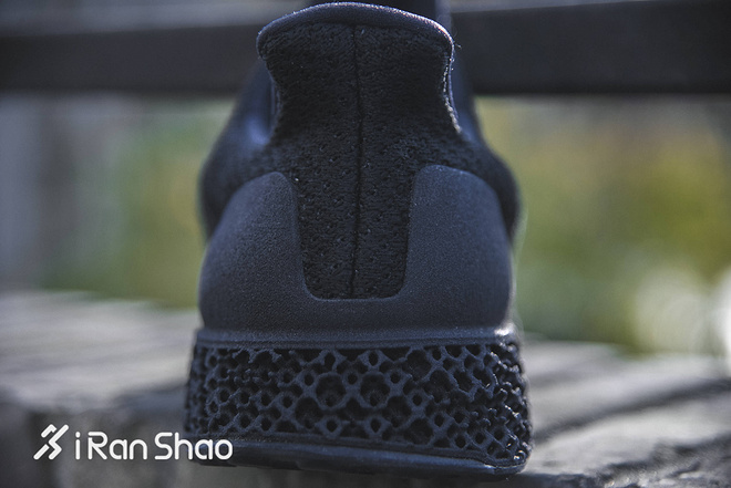 Weekly Gear |  近看adidas 3D Runner 这双炒至3000美元的跑鞋