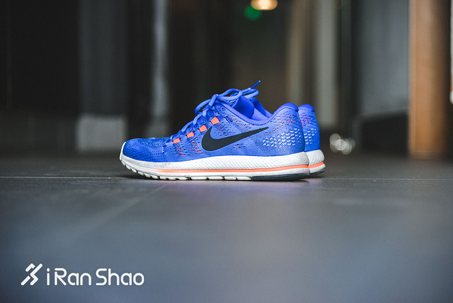 跑鞋 | 把体重全部交给它 Nike Air Zoom Vomero 12深度评测
