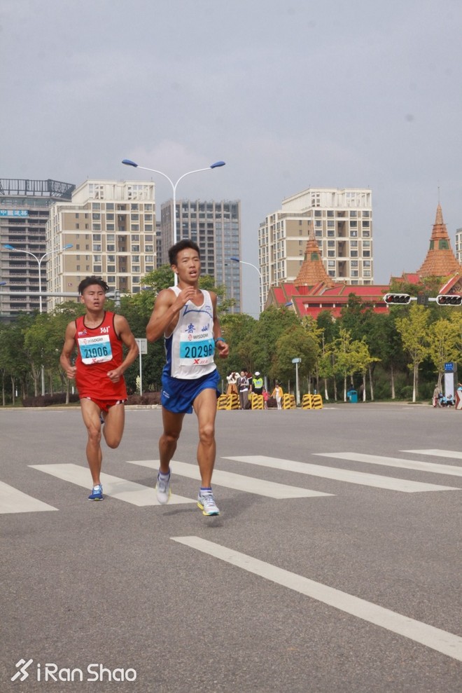 人物 | 厦马国内冠军管油胜：背靠背跑北马，也是中国第一