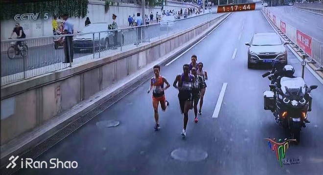 人物 | 厦马国内冠军管油胜：背靠背跑北马，也是中国第一