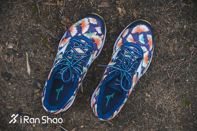 跑鞋 | Mizuno Wave Rider 20 出色脚感 历代最优