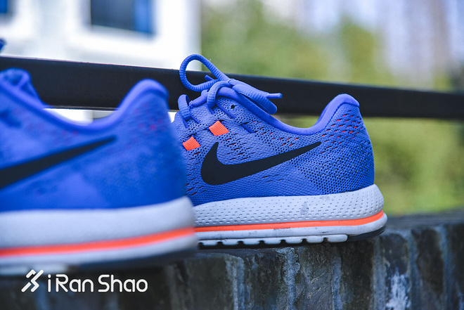 跑鞋 | 把体重全部交给它 Nike Air Zoom Vomero 12深度评测