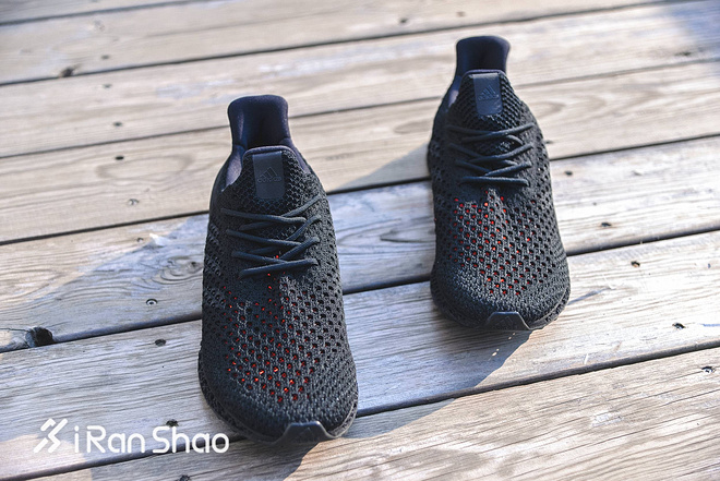 Weekly Gear |  近看adidas 3D Runner 这双炒至3000美元的跑鞋