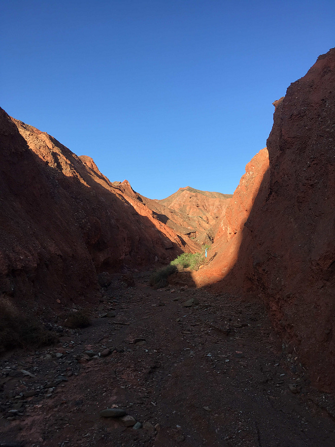 向着明亮那方—— 战魔山破心魔