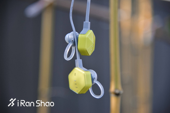 TopX | 你的耳朵还好么 五款运动耳机强势横评