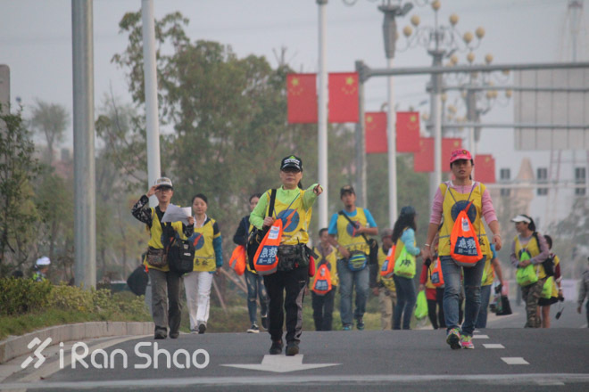 经验 | 五张福卡送给你 里面有省钱的过年跑步小秘密