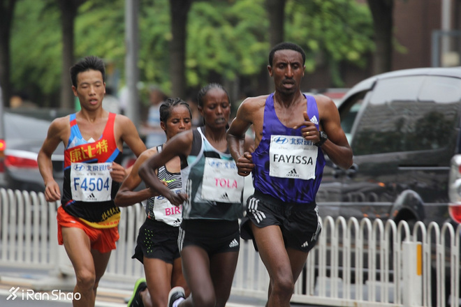 人物 | 厦马国内冠军管油胜：背靠背跑北马，也是中国第一