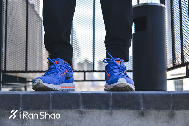 跑鞋 | 把体重全部交给它 Nike Air Zoom Vomero 12深度评测