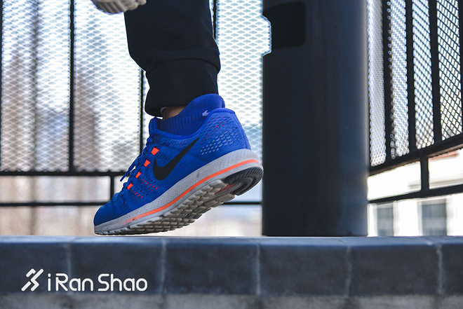 跑鞋 | 把体重全部交给它 Nike Air Zoom Vomero 12深度评测