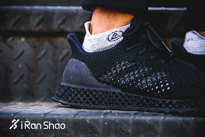 Weekly Gear |  近看adidas 3D Runner 这双炒至3000美元的跑鞋