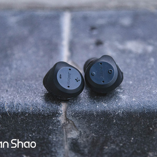 现场 | 真无线时代 Jabra跟有线运动耳机说拜拜