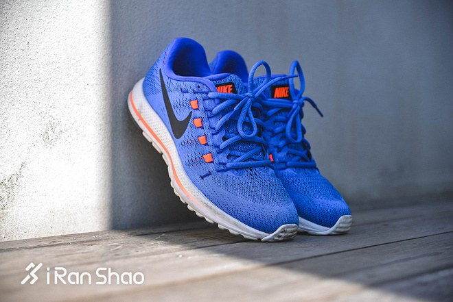 跑鞋 | 把体重全部交给它 Nike Air Zoom Vomero 12深度评测