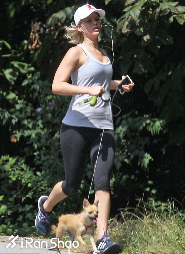 热点 | 脱衣有肉穿衣显瘦 微胖界女神詹妮弗·劳伦斯