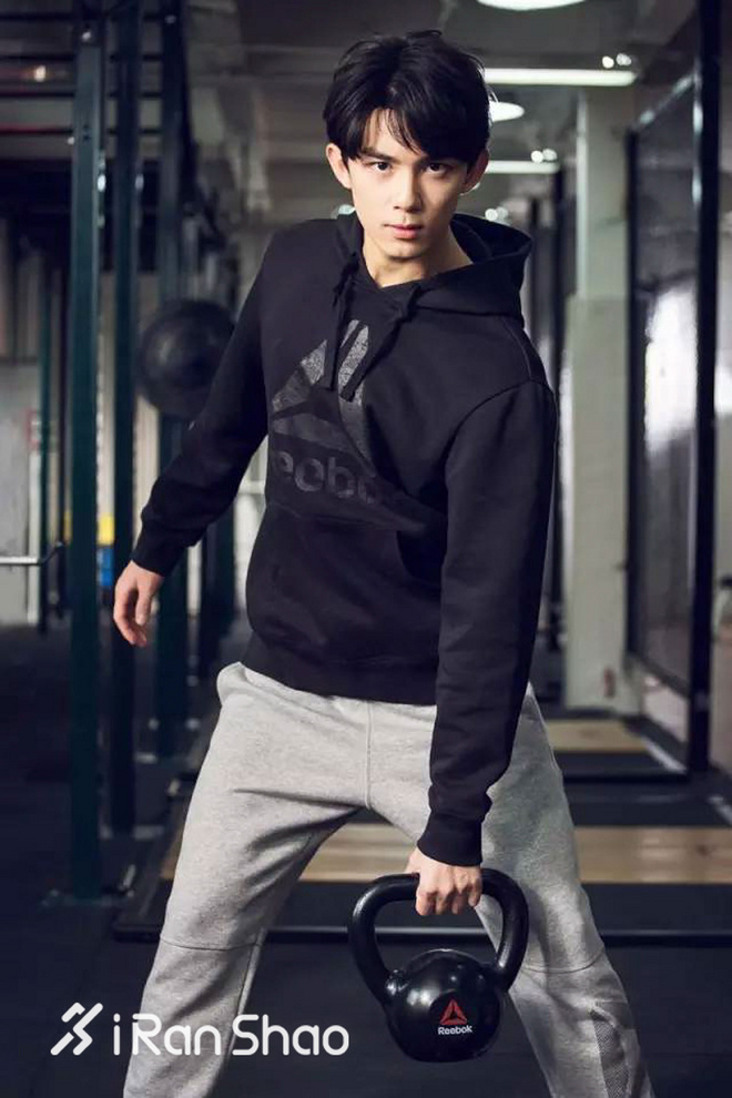 一周新鲜装备资讯 | 快来转发这条真·锦鲤跑鞋