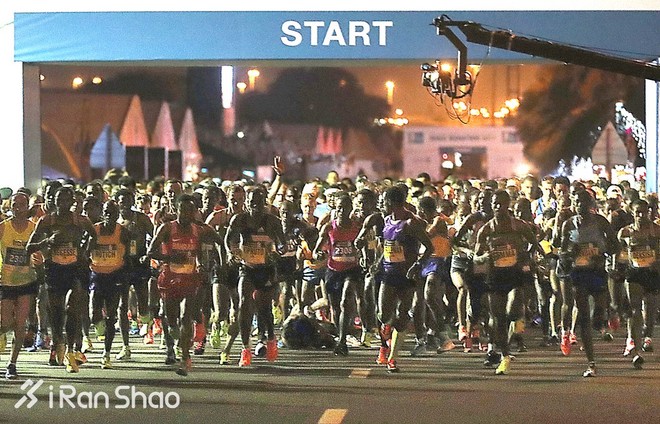 迪拜马拉松 | 摔倒后再度退赛 贝克勒焉知非福？