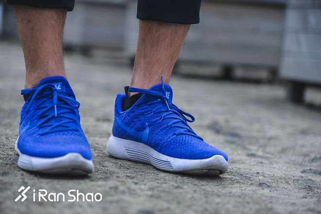 跑鞋 | 脚底加上弹簧脚背戴上枷锁 Nike LunarEpic Low Flyknit 2深度评测