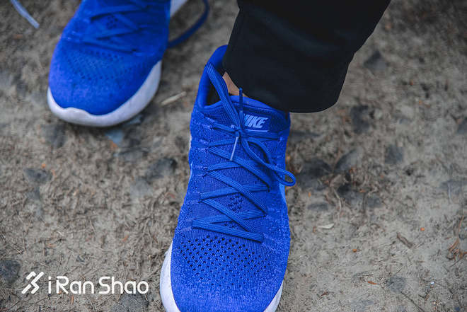 跑鞋 | 脚底加上弹簧脚背戴上枷锁 Nike LunarEpic Low Flyknit 2深度评测
