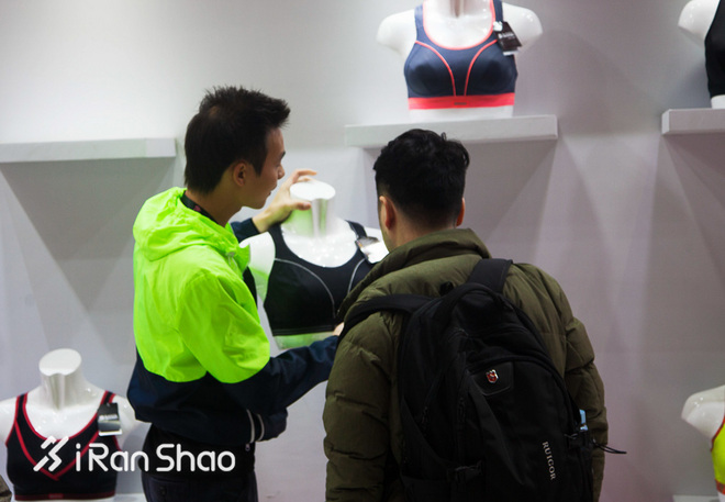 春雨绵绵，这个周末我与深圳的姑娘有约