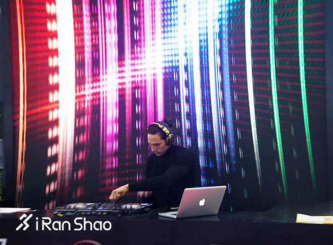 春雨绵绵，这个周末我与深圳的姑娘有约