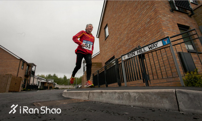 人物 | 他连续奔跑52年39天 这是罗恩希尔的传奇跑步人生