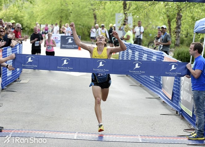 人物 | 马拉松跑最快的美国医生：全马215 半马105