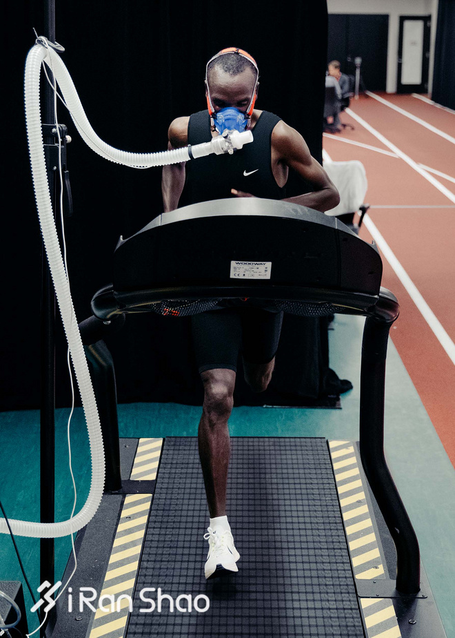 深度 | 我们与耐克的几位研发高管聊了聊马拉松究竟怎样才能破二