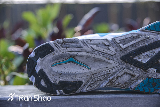 跑鞋 | HOKA ONE ONE Tracer 告别厚底 拥抱速度