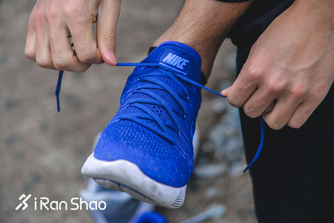 跑鞋 | 脚底加上弹簧脚背戴上枷锁 Nike LunarEpic Low Flyknit 2深度评测