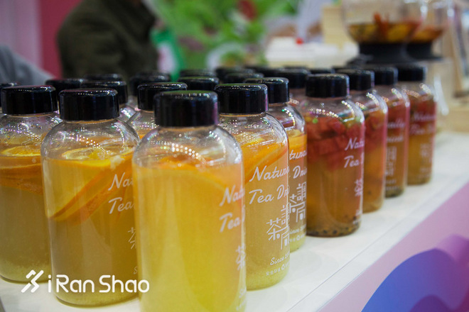 春雨绵绵，这个周末我与深圳的姑娘有约